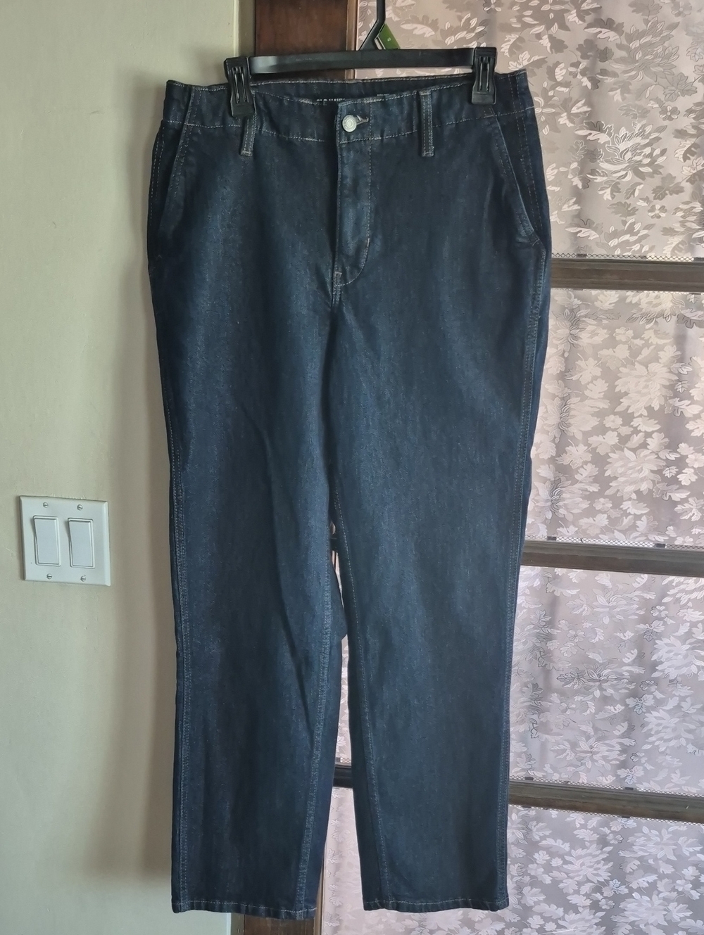Womens Old Navy Jeans (10) OG Loose